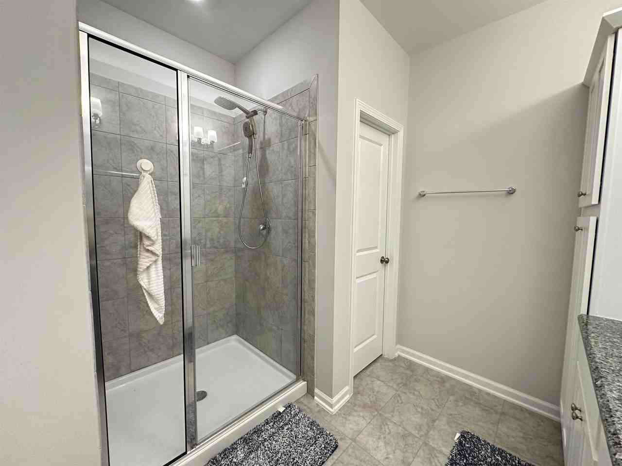 1002 Manorhaven Dr #1 - Photo 5 of 10