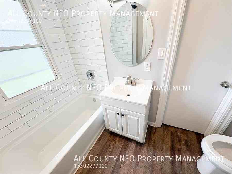 580 Winans Ave - Photo 4 of 12