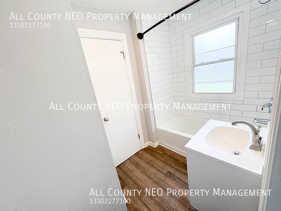 580 Winans Ave - Photo 5 of 12