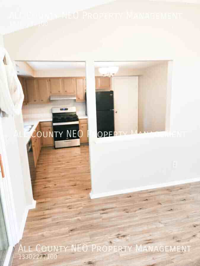 5727 Carolyn Dr - Photo 2 of 23