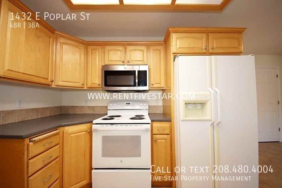 1432 E Poplar St - Photo 7 of 21