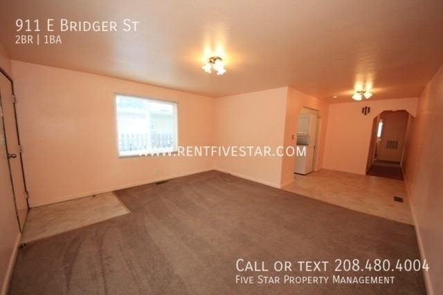 911 E Bridger St - Photo 3 of 9