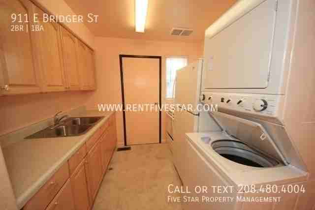911 E Bridger St - Photo 5 of 9