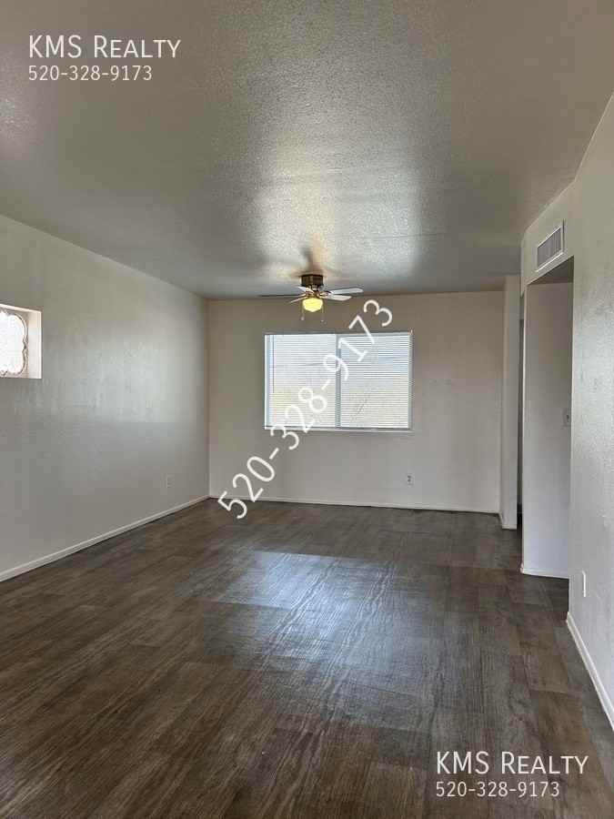 507 E Jacinto St - Photo 5 of 17