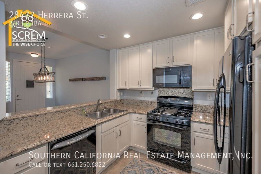 28477 Herrera St - Photo 7 of 23