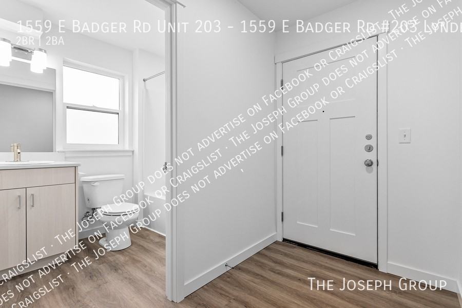 1559 E Badger Rd Unit 203 - Photo 7 of 25