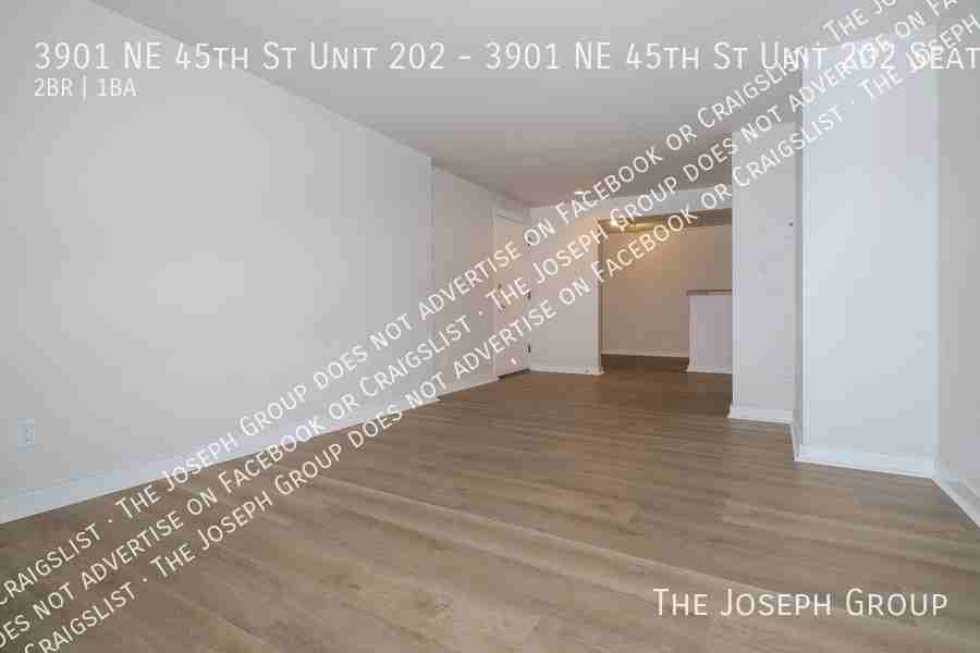 3901 Ne 45th St #202 - Photo 4 of 17