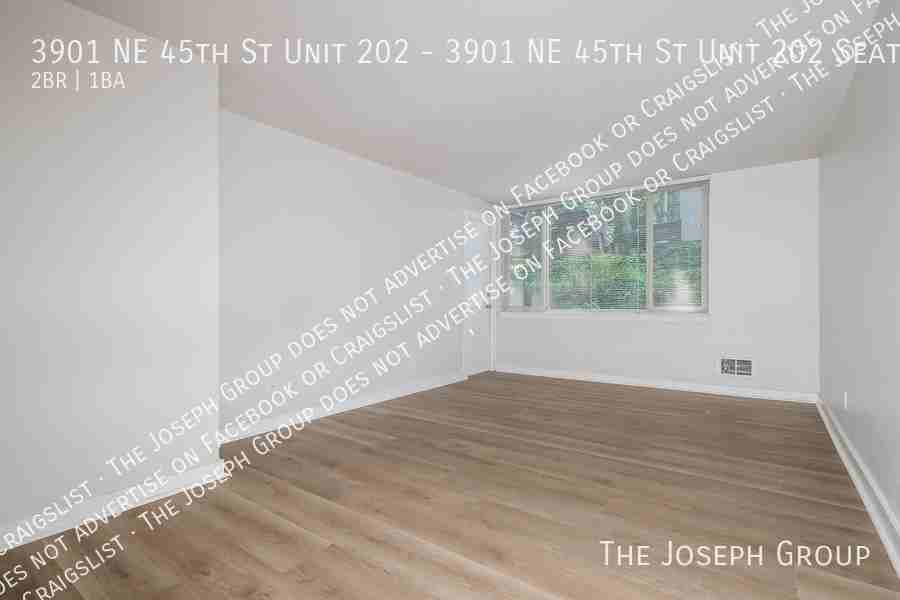 3901 Ne 45th St #202 - Photo 5 of 17