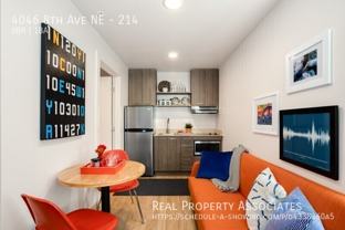 4046 8th Ave Ne #214 - Photo 1 of 1