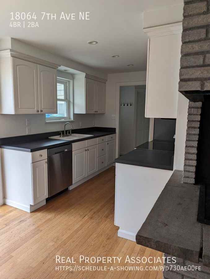 18064 7th Ave Ne - Photo 4 of 45