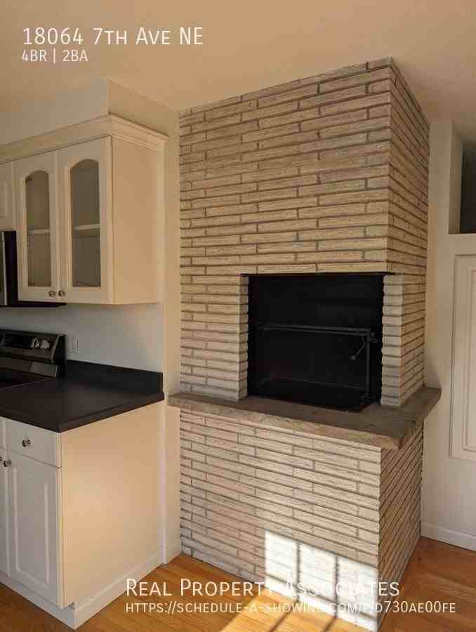18064 7th Ave Ne - Photo 5 of 45