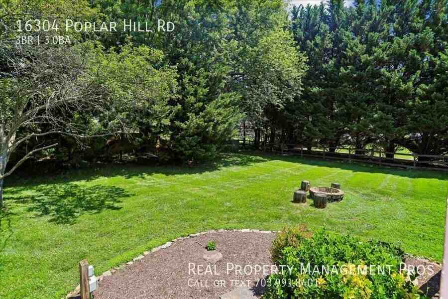 16304 Poplar Hill Rd - Photo 6 of 32