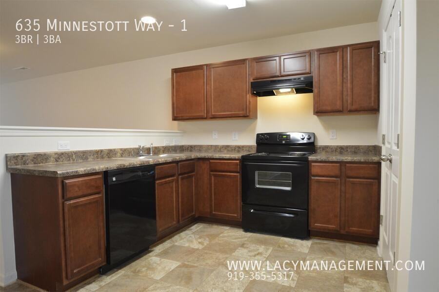 635 Minnestott Way #1 - Photo 4 of 26