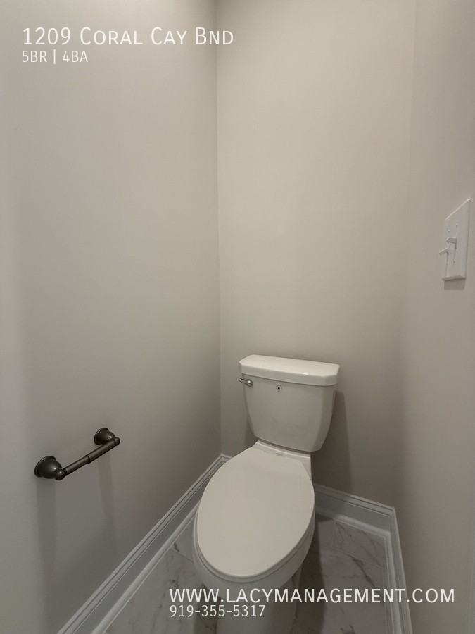 1209 Coral Cay Bnd - Photo 5 of 32