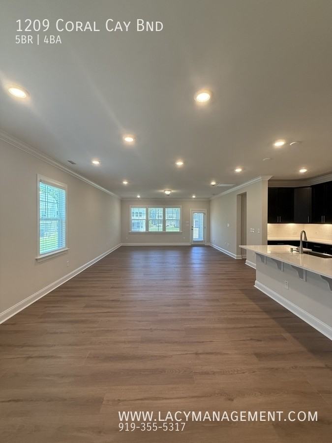 1209 Coral Cay Bnd - Photo 7 of 32
