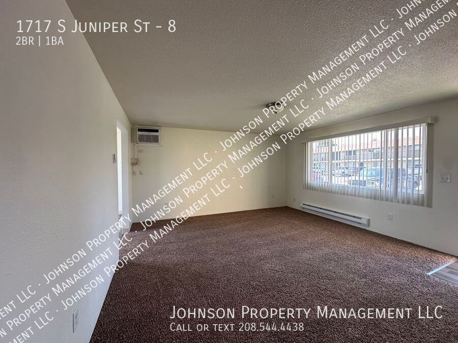 1717 S Juniper St #8 - Photo 7 of 13