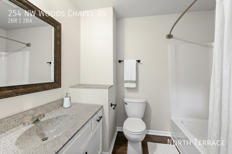 254 Nw Woods Chapel Rd #COPY - Photo 6 of 16