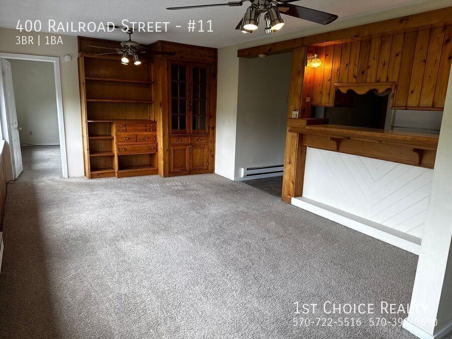400 Railroad St #11 - Photo 6 of 13