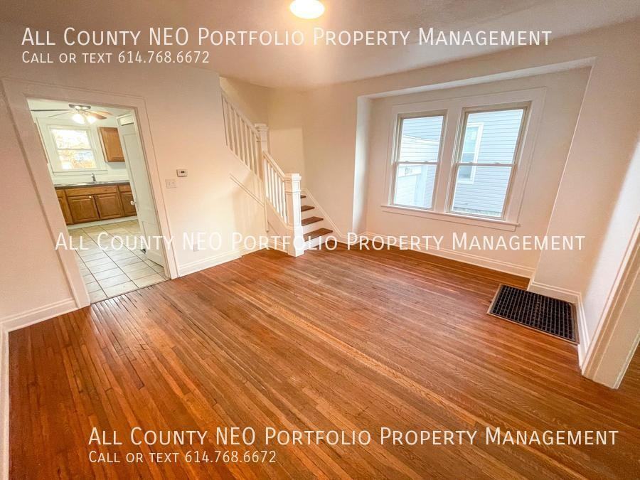 68 S Hague Ave - Photo 4 of 16