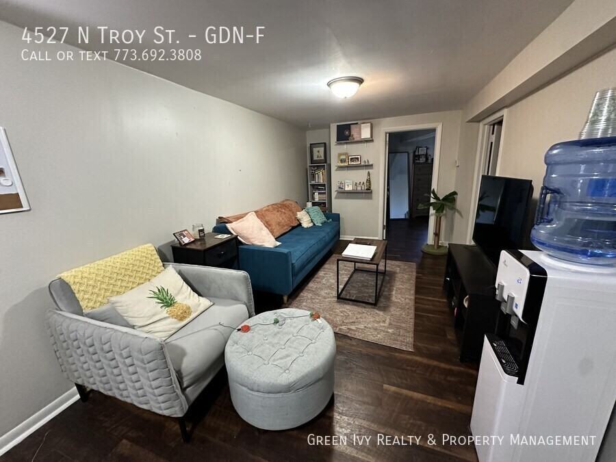 4527 N Troy St #GDNF - Photo 2 of 12