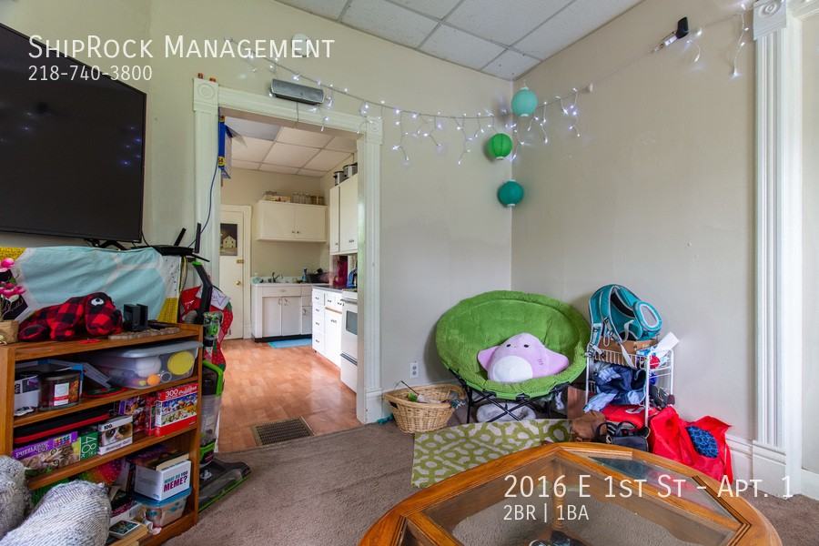 2016 E 1st St #1 - Photo 5 of 14