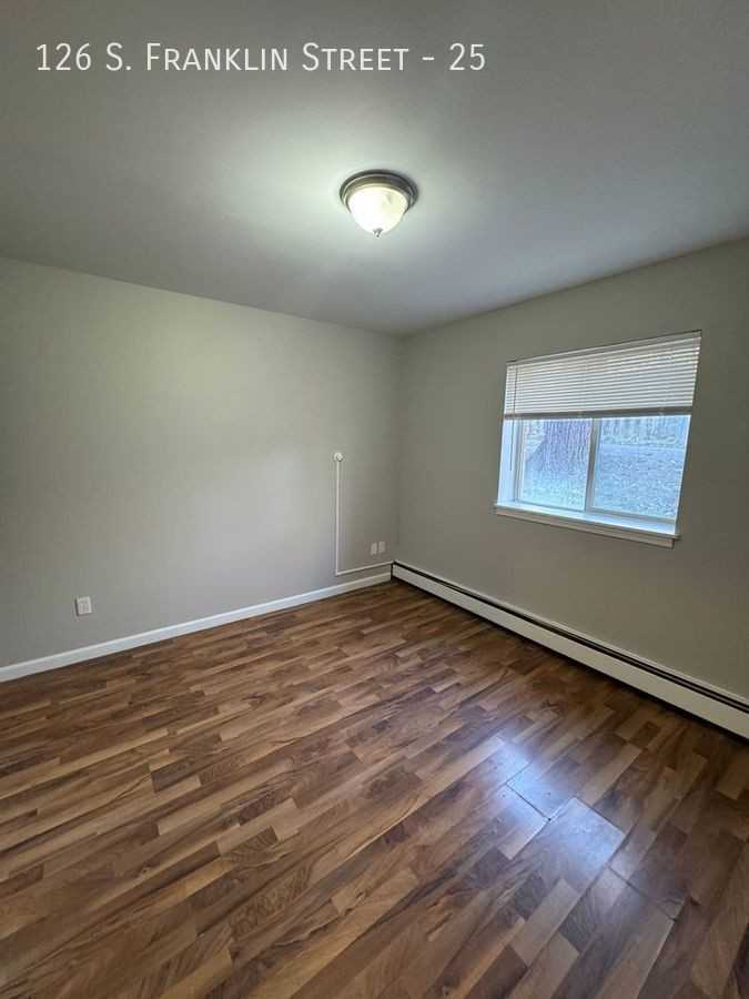 126 S Franklin St #25 - Photo 7 of 12