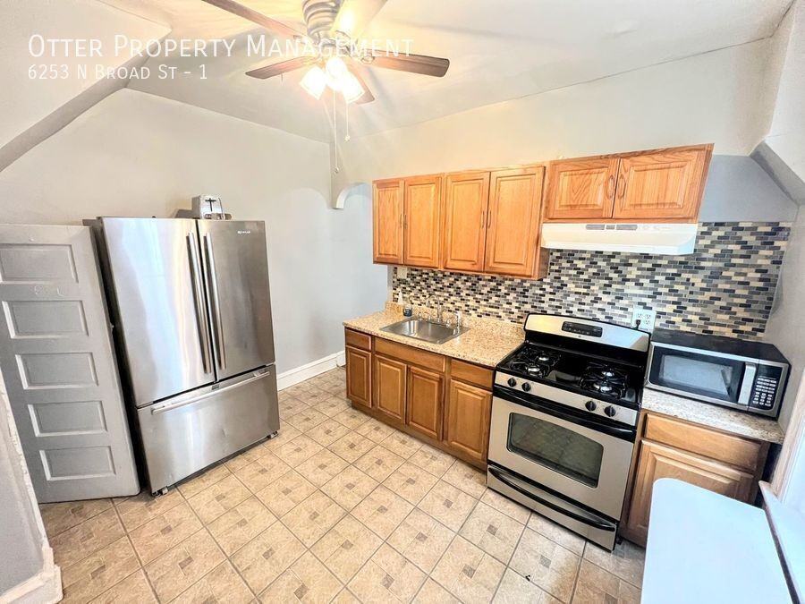 6253 N Broad St #1 - Photo 6 of 29