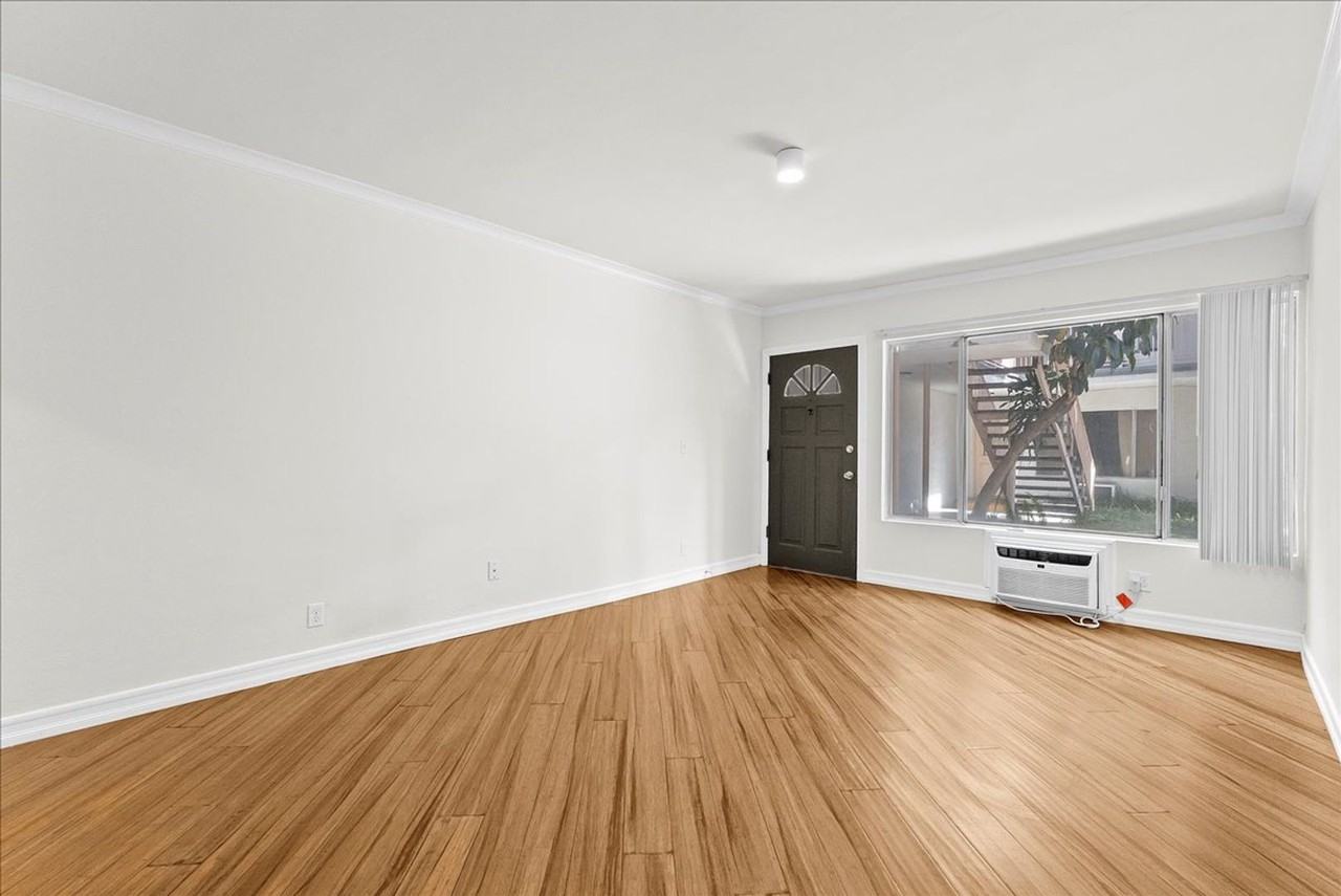 11661 Erwin St #07 - Photo 2 of 11
