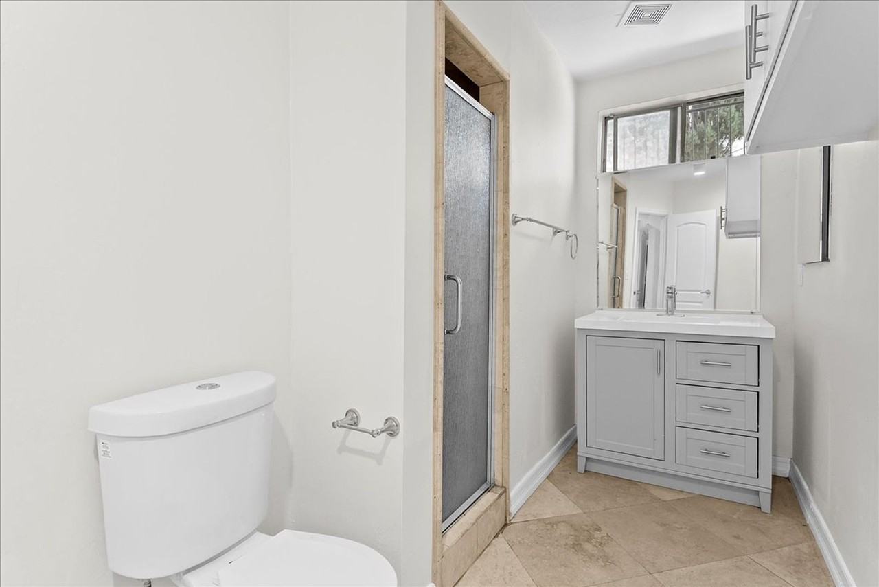 11661 Erwin St #07 - Photo 6 of 11