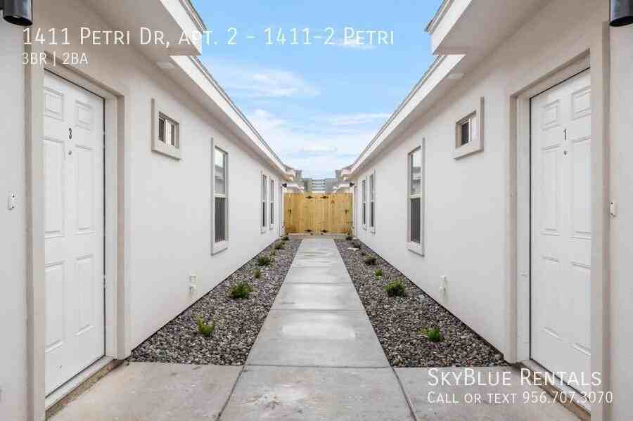 1411 Petri Dr - Photo 4 of 11