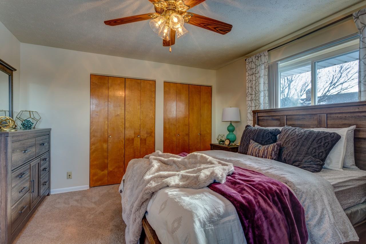 Euclid Apartments - Photo 3 of 39