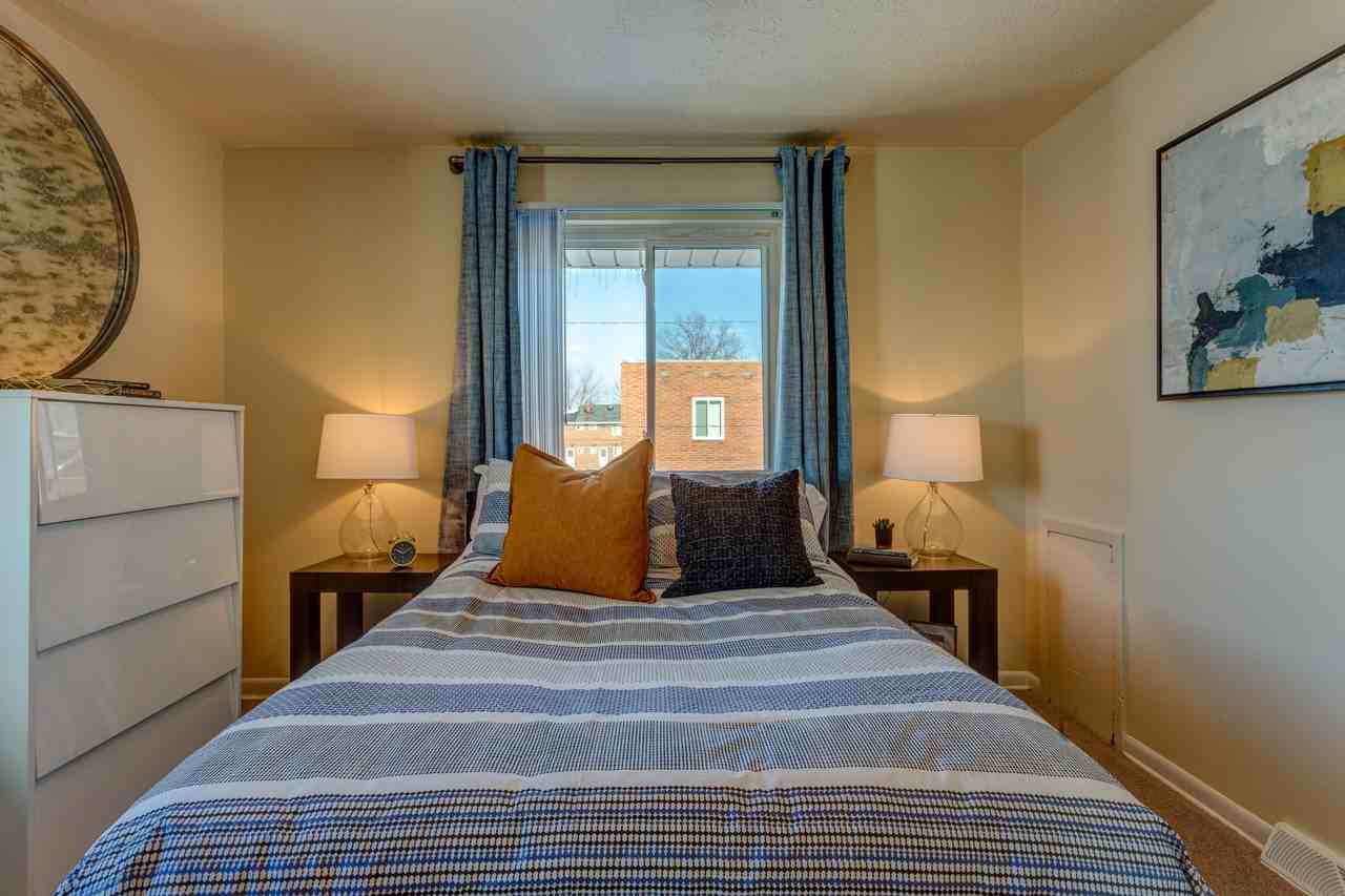 Euclid Apartments - Photo 5 of 39