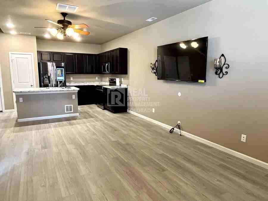 5321 Mountain Vista Hts - Photo 3 of 14