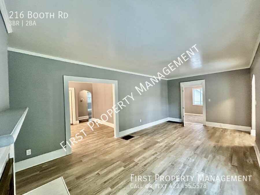 216 Booth Rd - Photo 4 of 31
