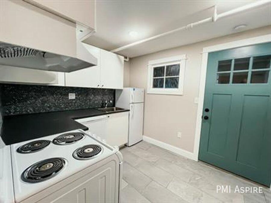 1331 Columbine St #1D - Photo 2 of 10