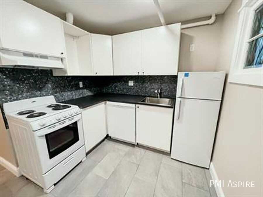 1331 Columbine St #1D - Photo 3 of 10