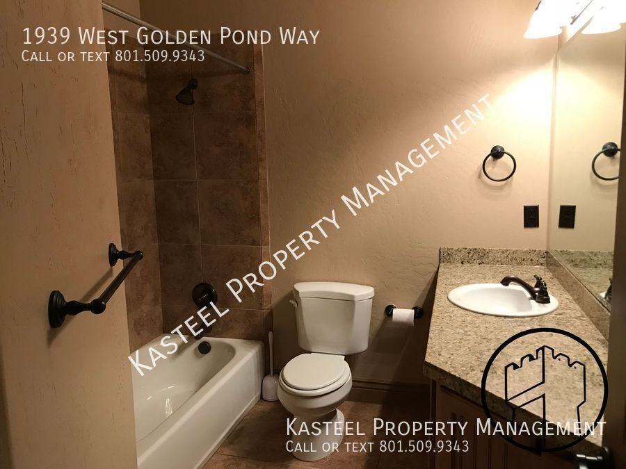 1939 W Golden Pond Way - Photo 7 of 13
