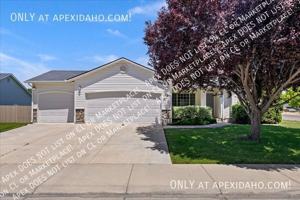 featured image of 4590 W Blue Creek St