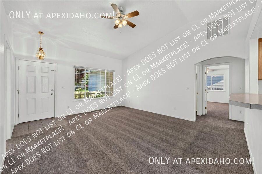 4590 W Blue Creek St - Photo 6 of 36