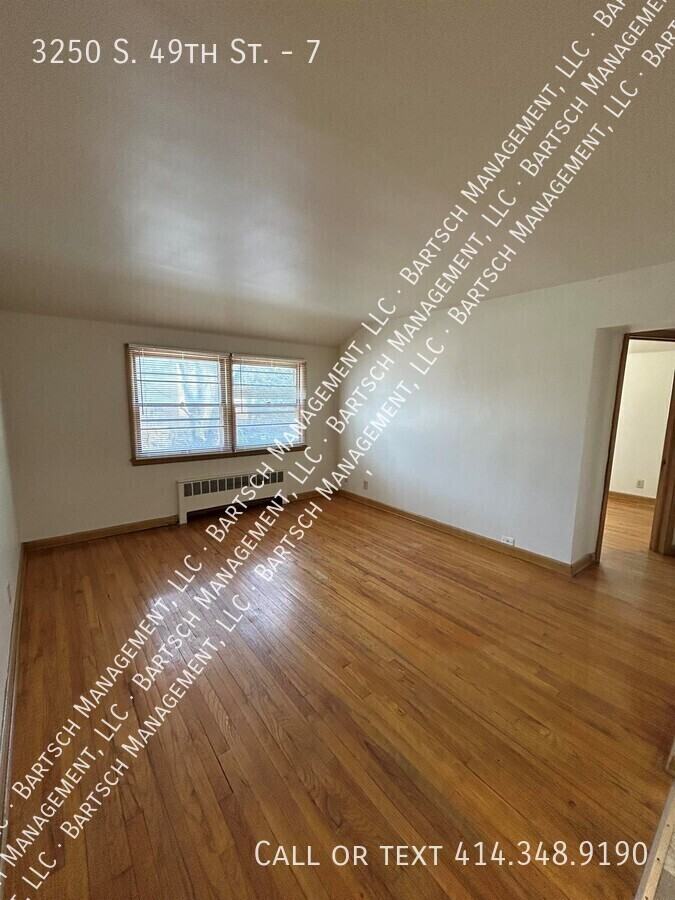 3250 S 49th St #7 - Photo 2 of 9
