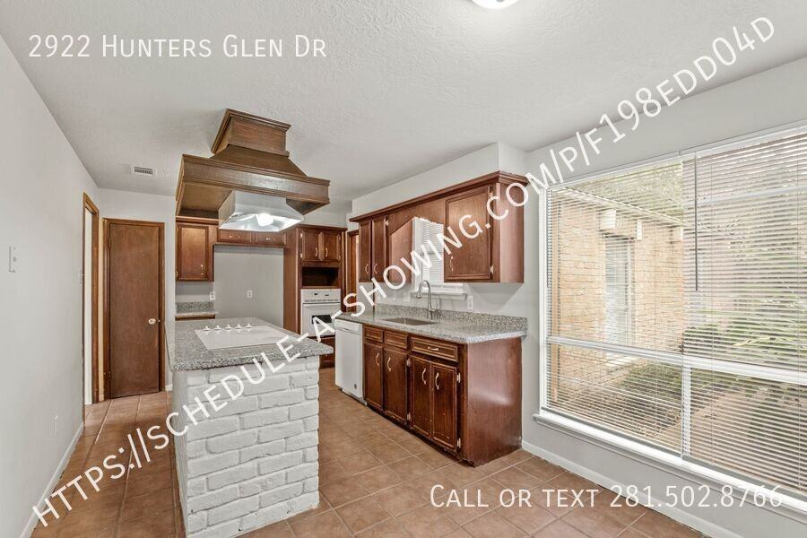 2922 Hunters Glen Dr - Photo 3 of 11