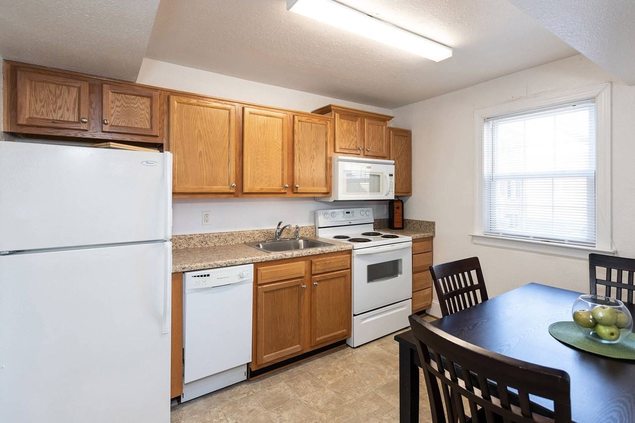 Apartments of Merrimac - Photo 5 of 20