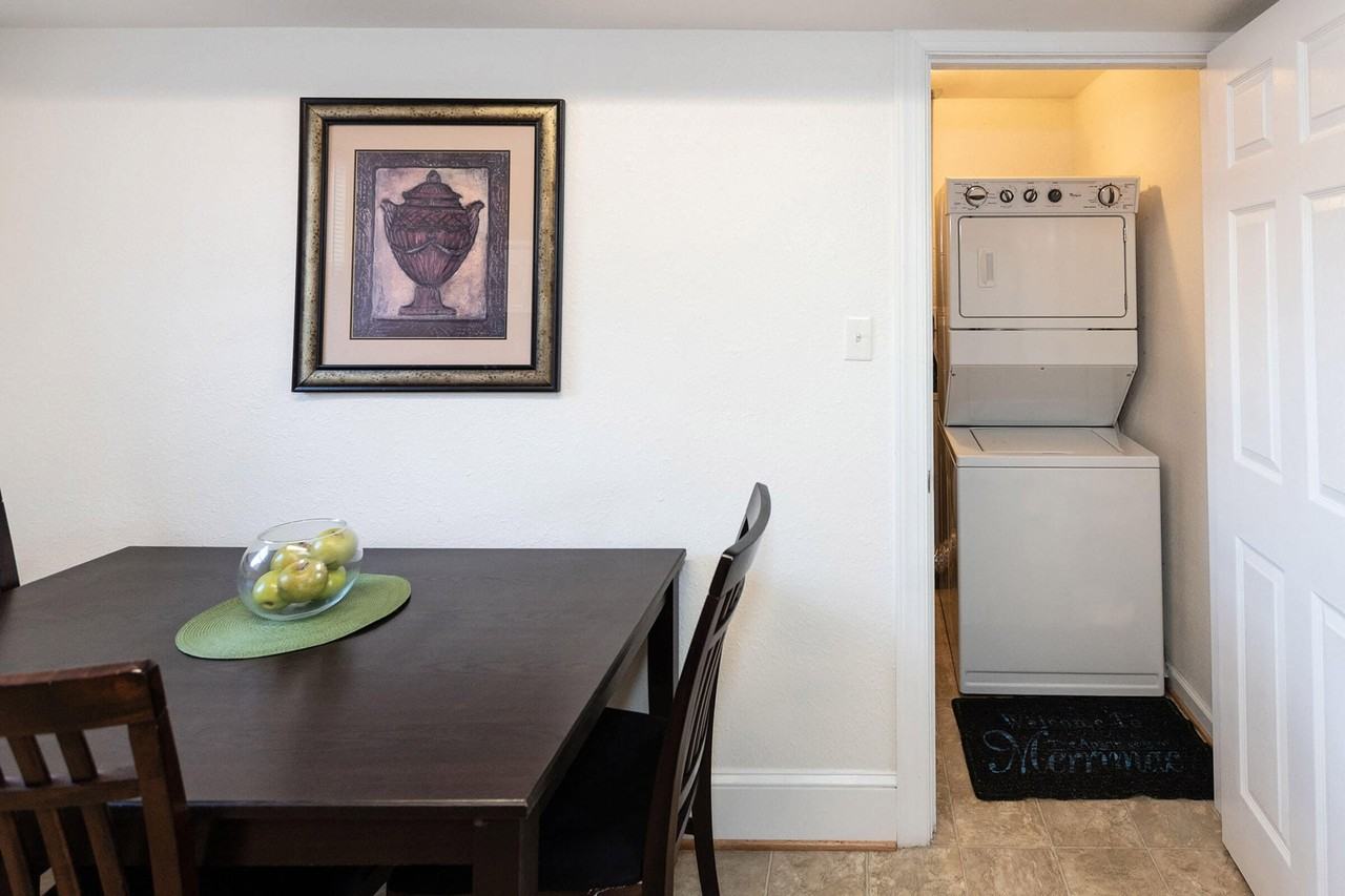 Apartments of Merrimac - Photo 7 of 20