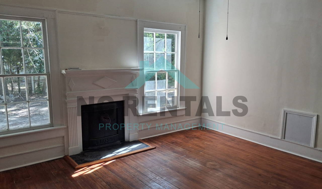307 N Parker St #305 - Photo 5 of 27