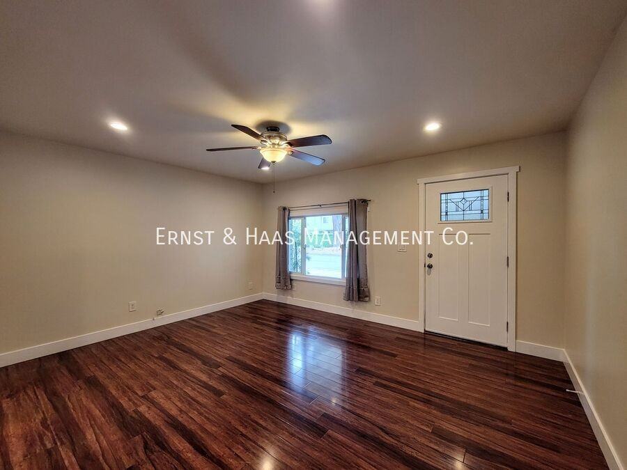 8429 Somerset Blvd - Photo 5 of 26