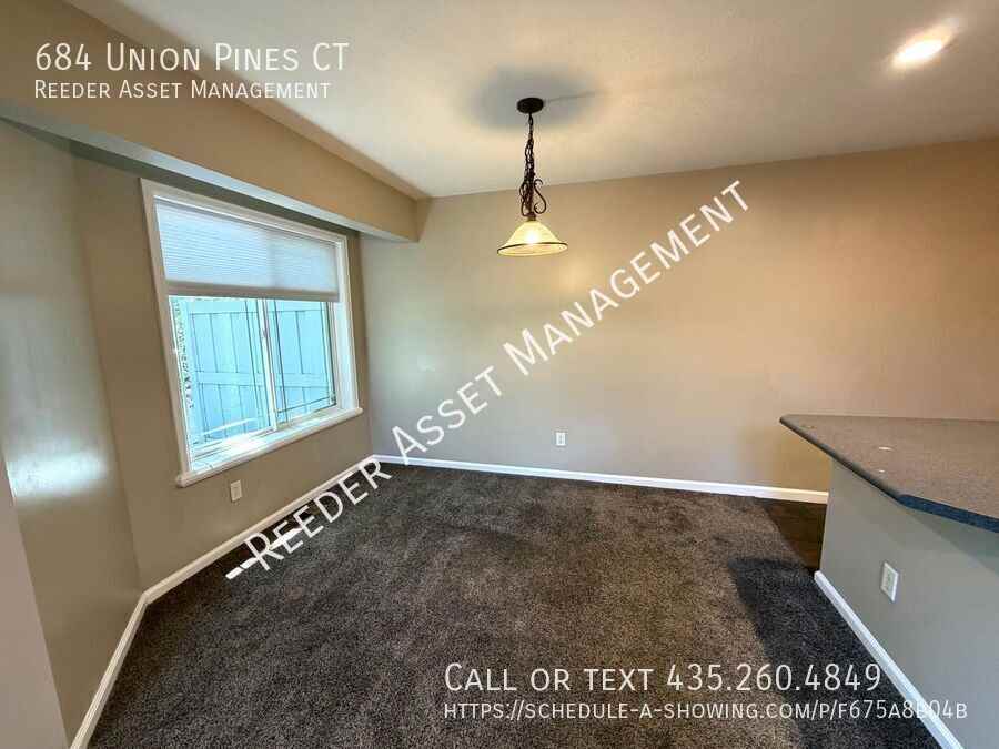 684 E Union Pines Ct - Photo 3 of 14