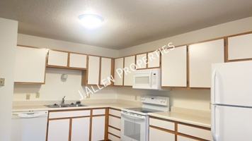 featured image of 906 Riverfront Rd #31