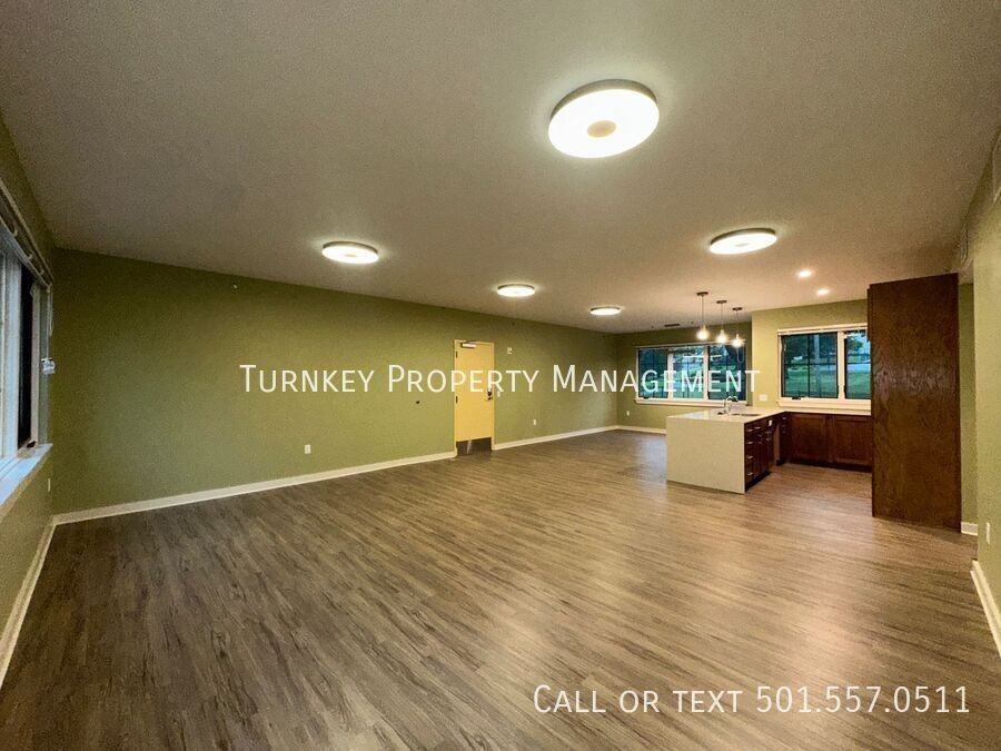 3223 Kavanaugh Blvd #1D - Photo 5 of 9