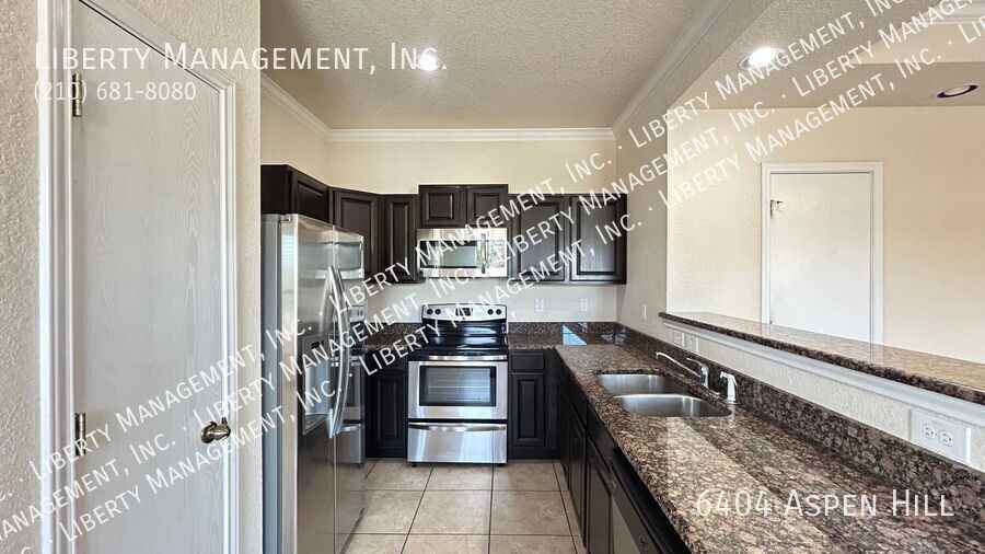 6404 Aspen Hl - Photo 7 of 27
