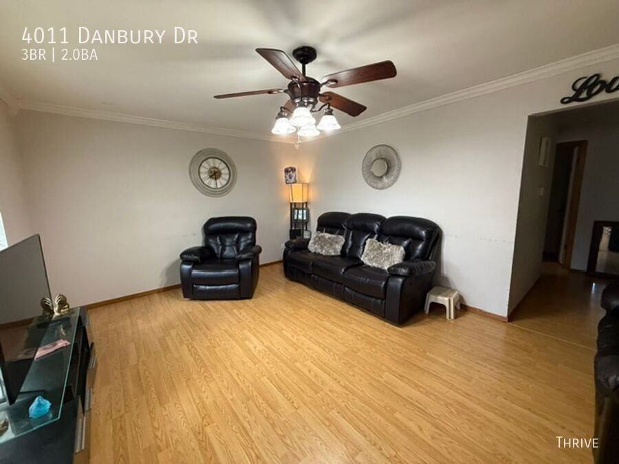 4011 Danbury Dr - Photo 5 of 9
